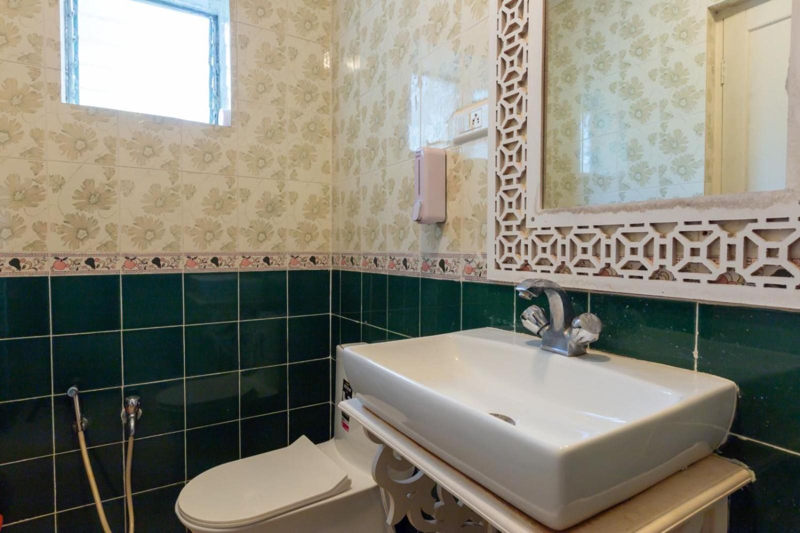 Quirky Stays- 2bhk, Pool,kitchen,wifi *